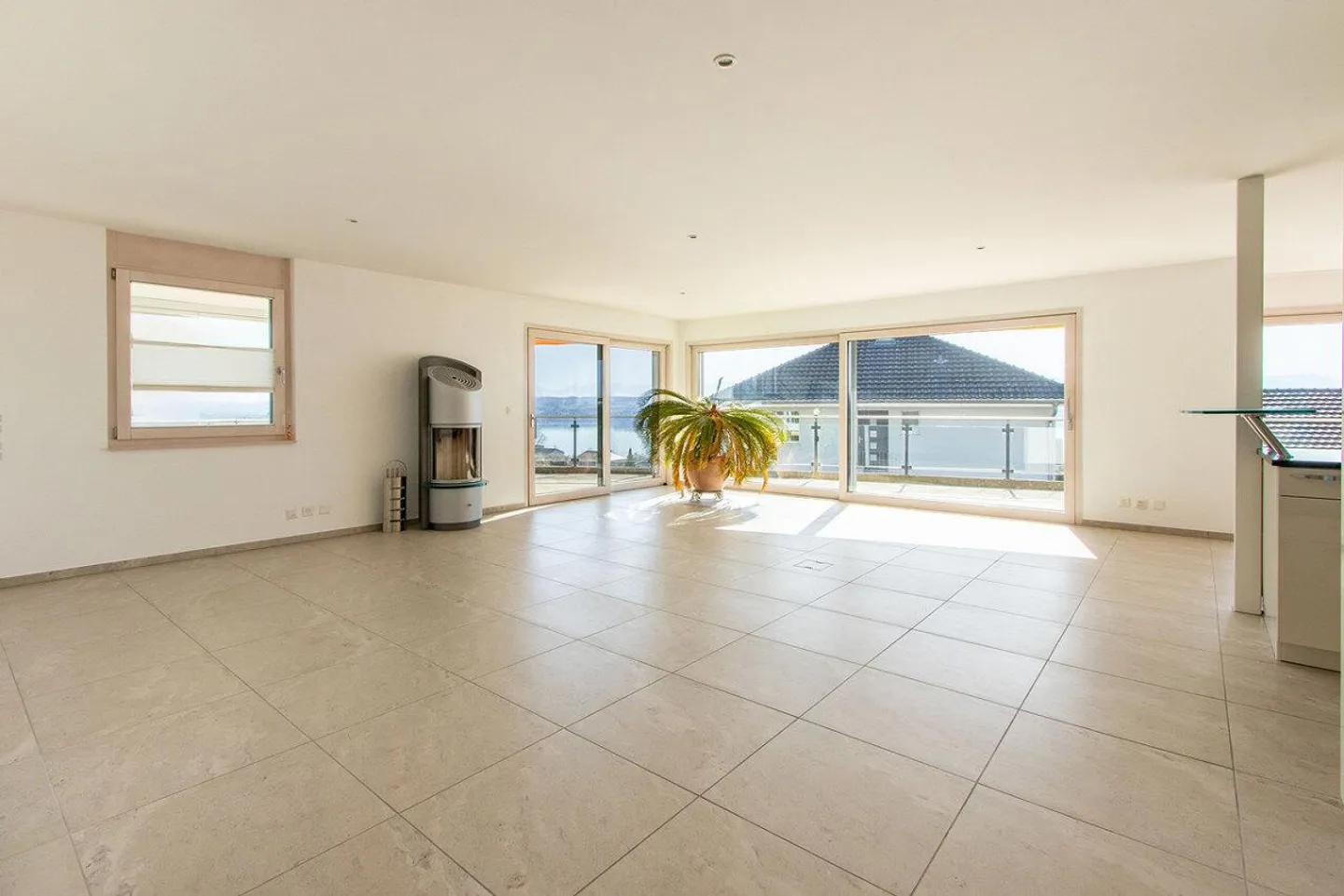 Geräumige Wohnung mit Seeblick - Foto 5 von 17