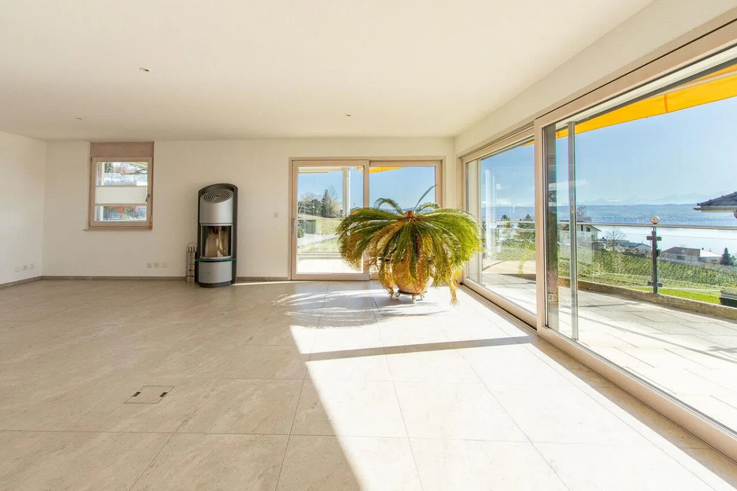 Geräumige Wohnung mit Seeblick - Foto 6 von 17