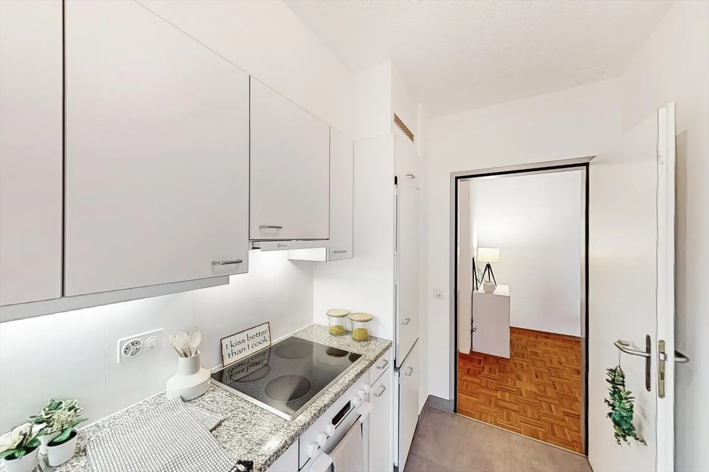 Un appartement de 3,5 pièces immergé dans la verdure - Photo 10 sur 10