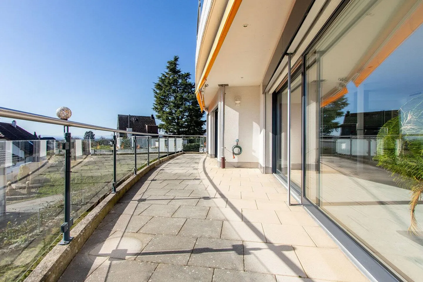 Geräumige Wohnung mit Seeblick - Foto 8 von 17