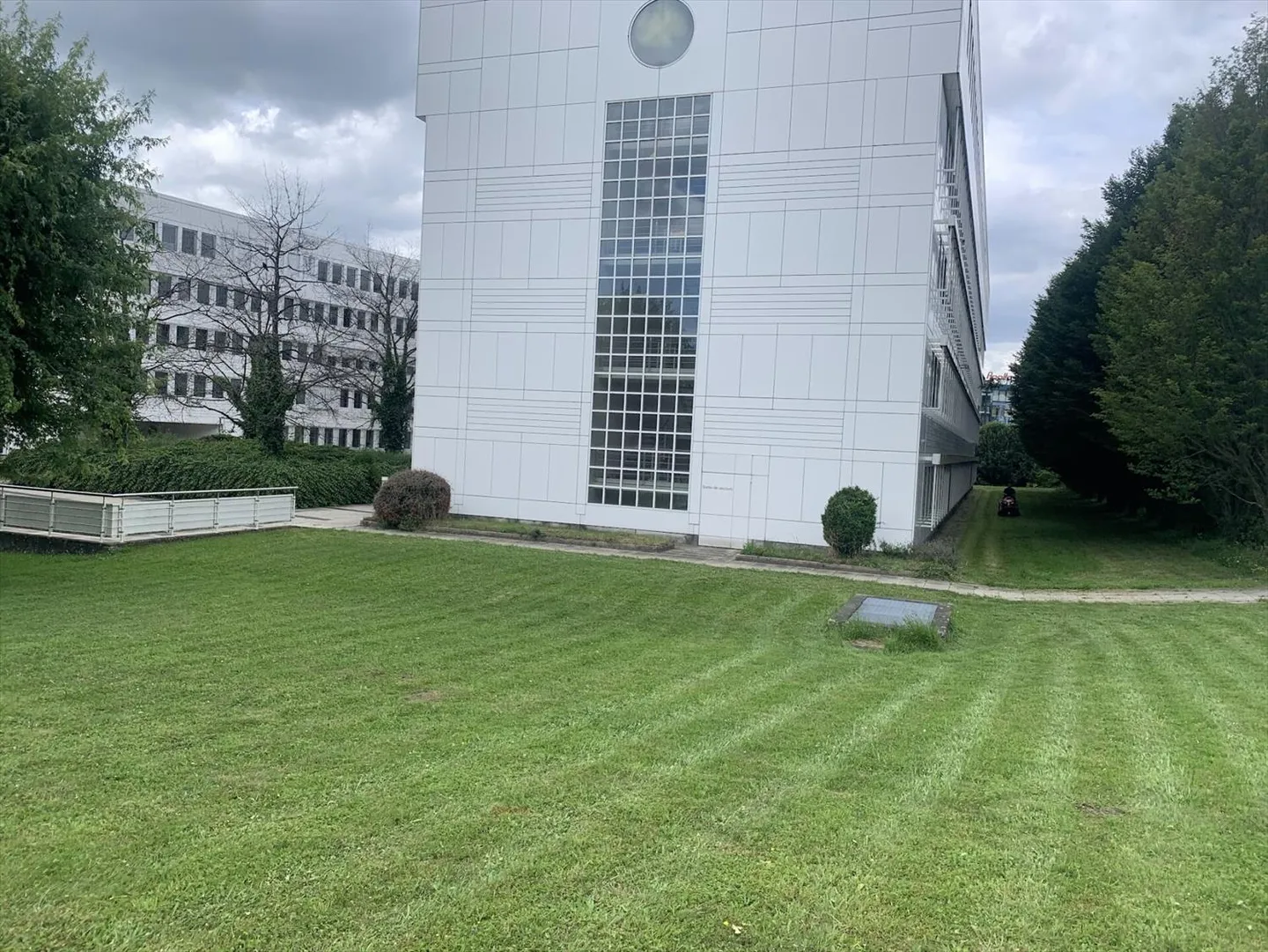 Vaud locali, uffici, restano 300 m2 divisibili 100/200 m2 a Renens - Foto 5 di 11