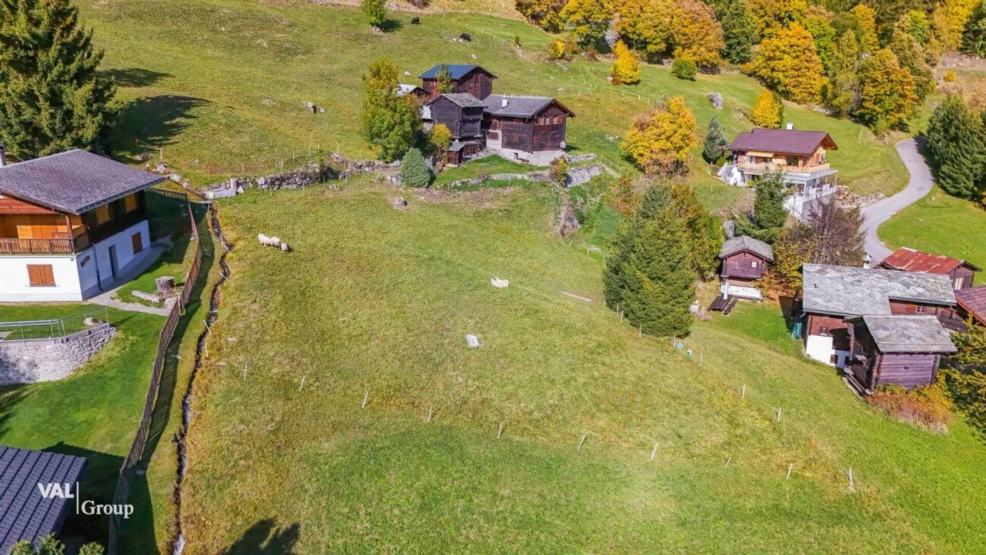 Terrain à bâtir à Blatten près de Naters - emplacement calme dans le hameau de Rischinen avec... - Photo 3 sur 5