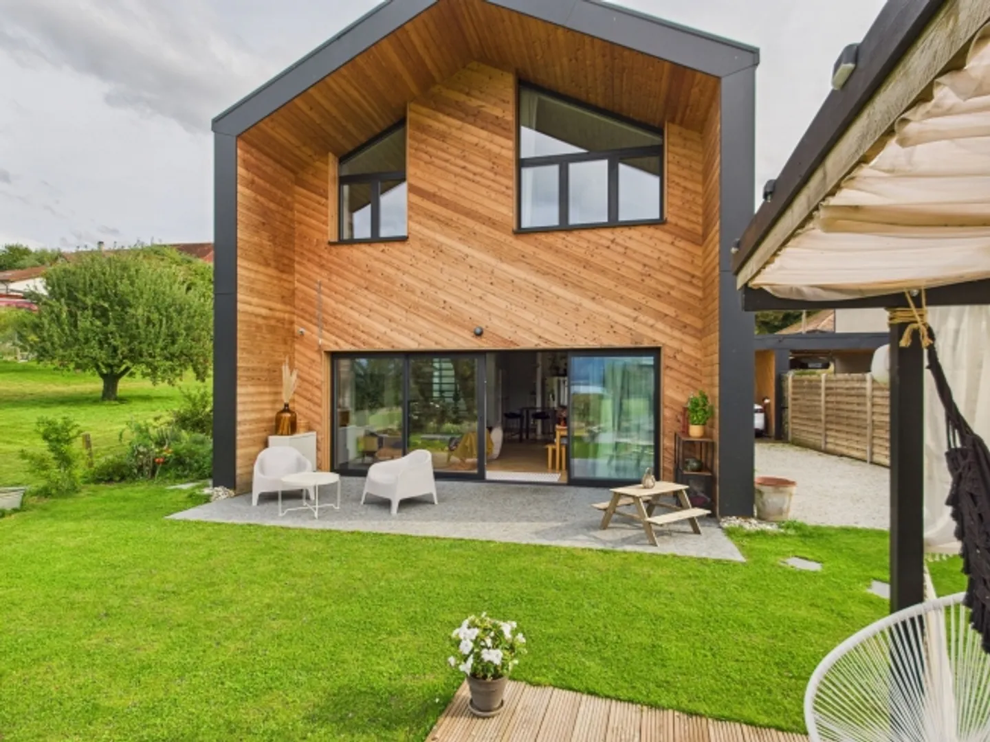 Moderne Einfamilienhaus mit atemberaubendem Seeblick - Cudrefin VD - Foto 1 von 12