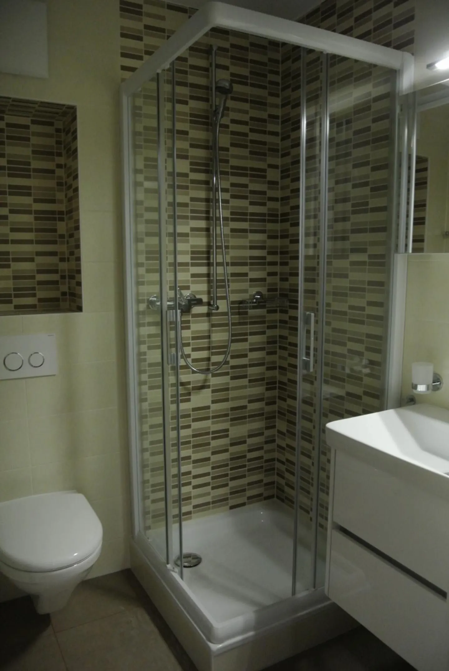 Appartamento moderno con terrazza - Foto 4 di 4
