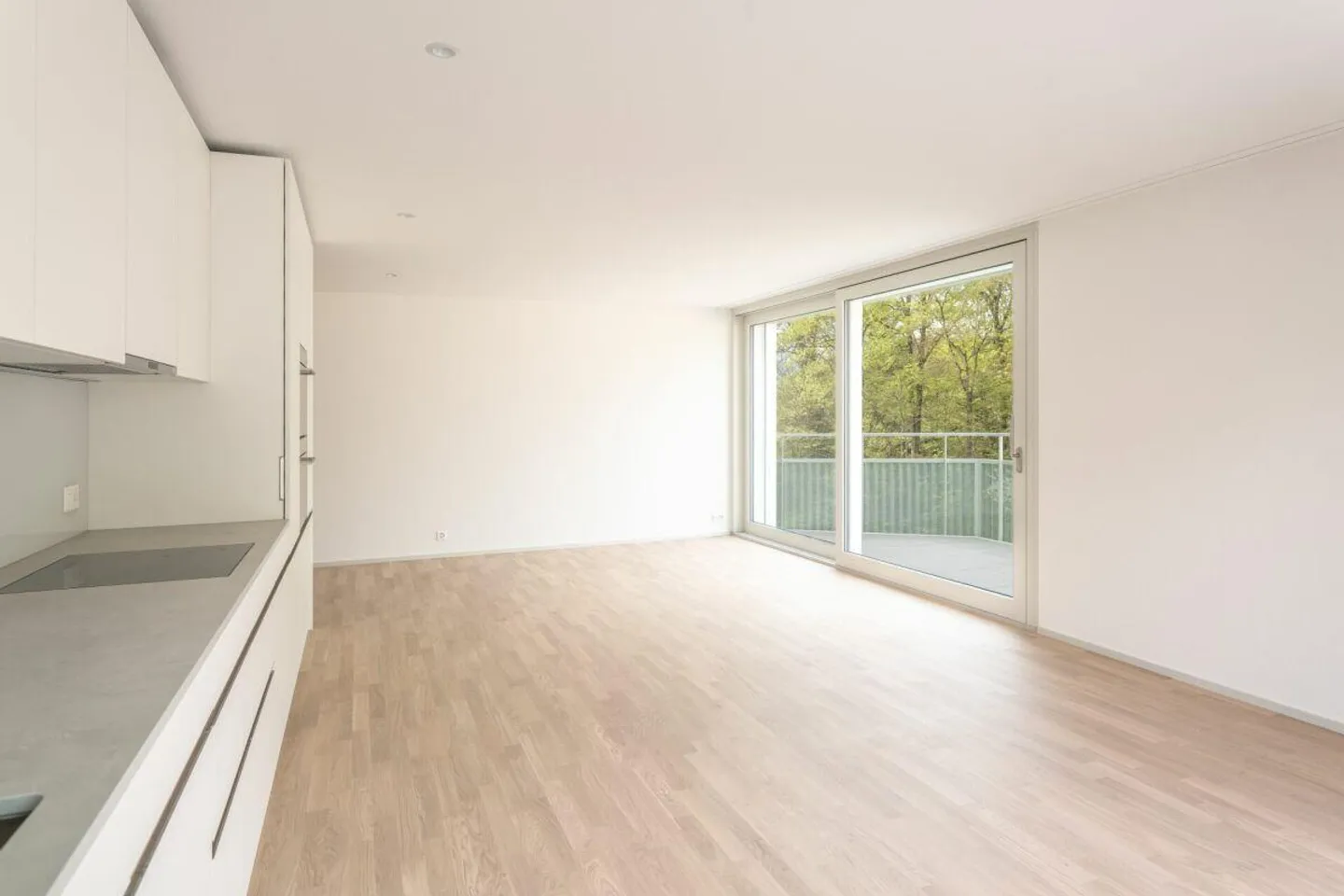 Appartamento esclusivo in prima occupazione con vista lago mozzafiato - Foto 3 di 6