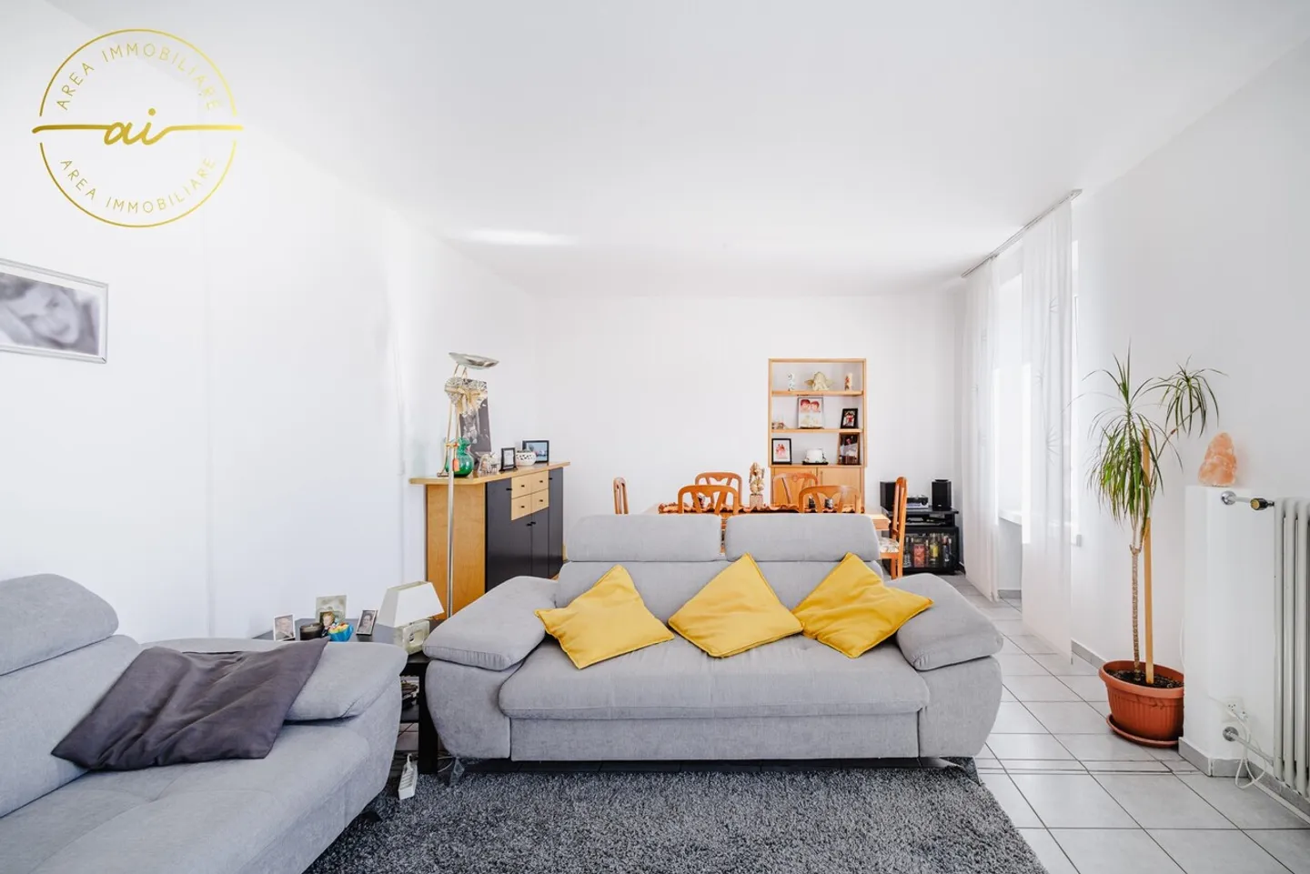 GERÄUMIGES HAUS MIT 6,5 ZIMMERN IN EINER WOHNGEBIET IN MORBIO INF. - Foto 12 von 13