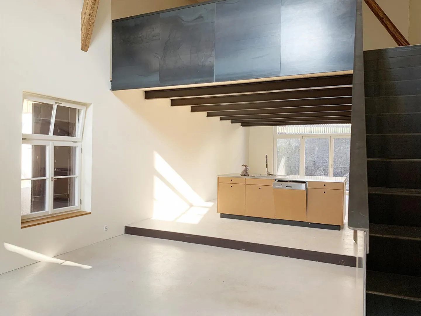 Appartement en loft de 2 étages avec une hauteur de 8m - Photo 11 sur 14