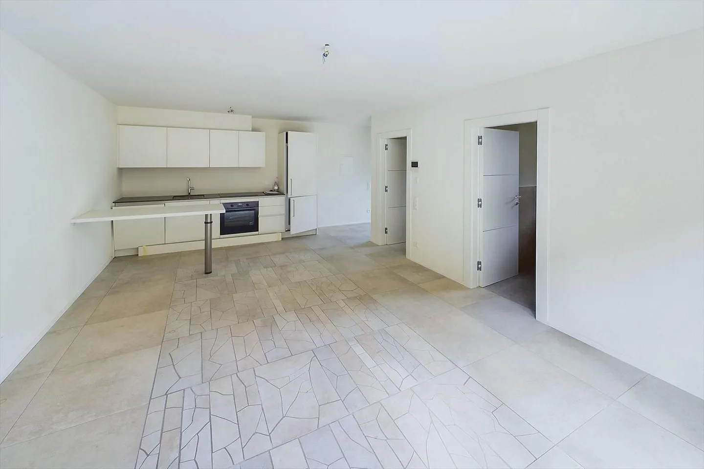 4.5 Room apartment - Photo 7 of 13