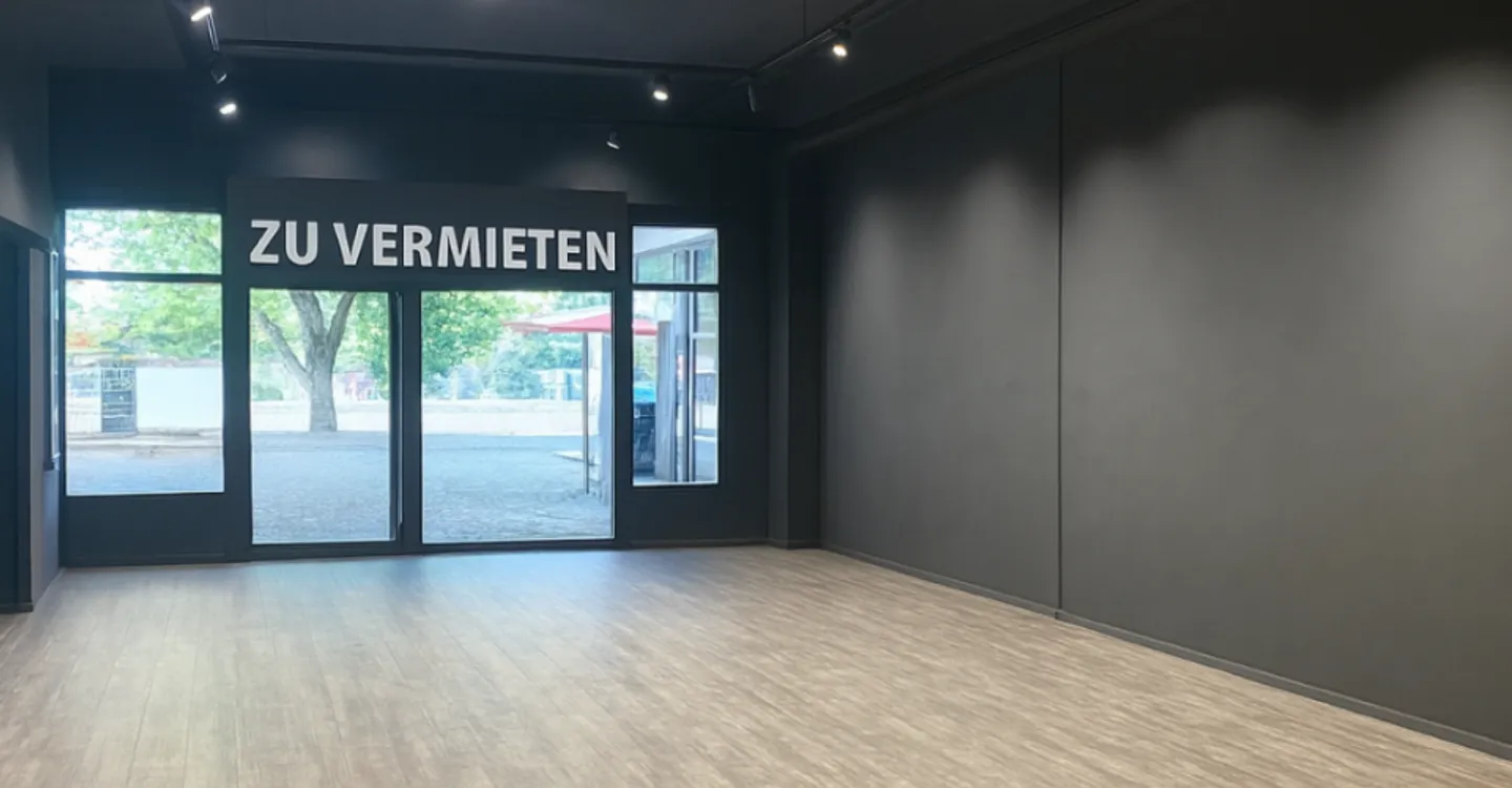 Commercial Space Fritz Käser-Strasse 2 - Photo 1 of 5