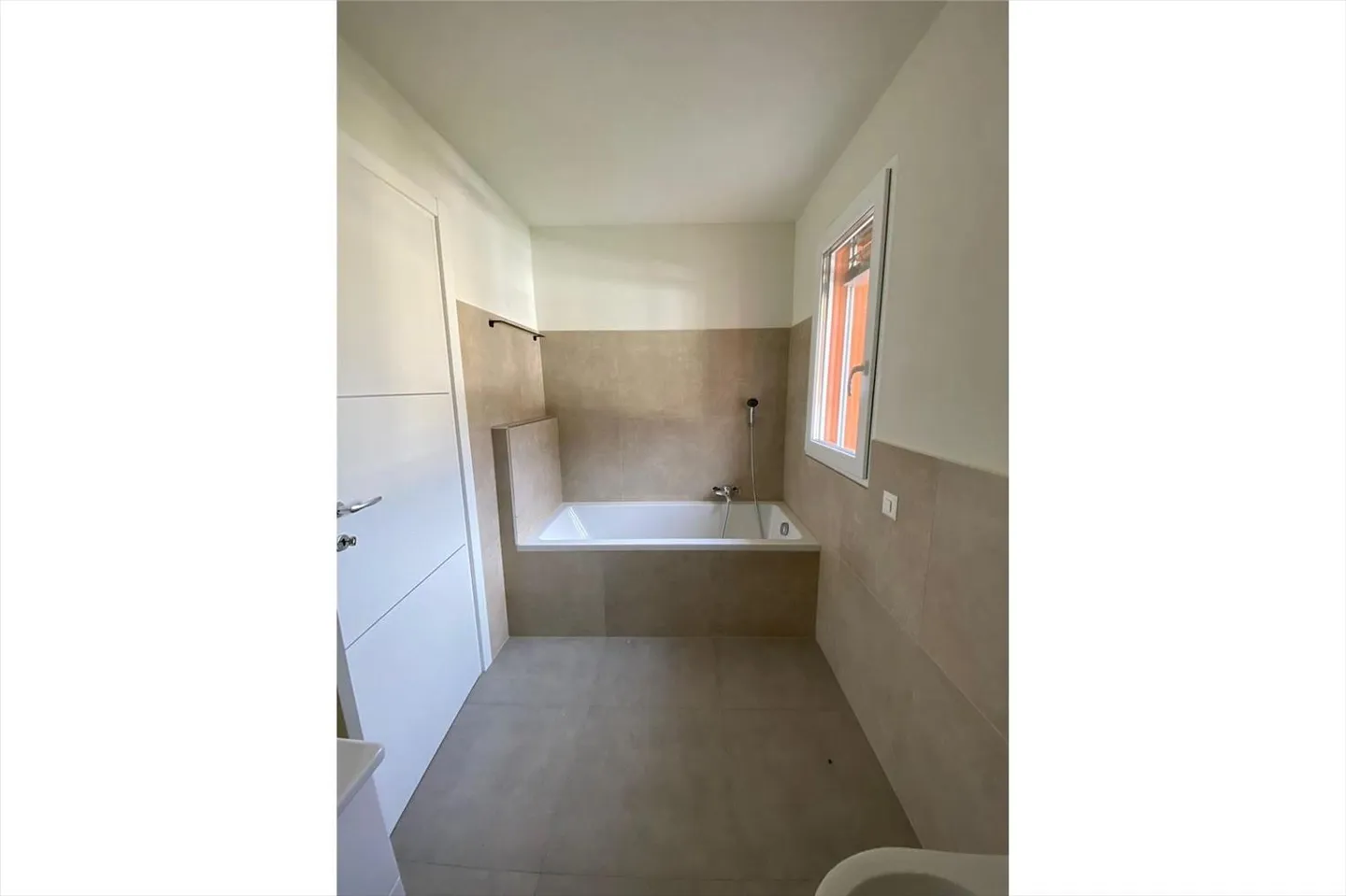 4.5 Room apartment - Photo 9 of 13