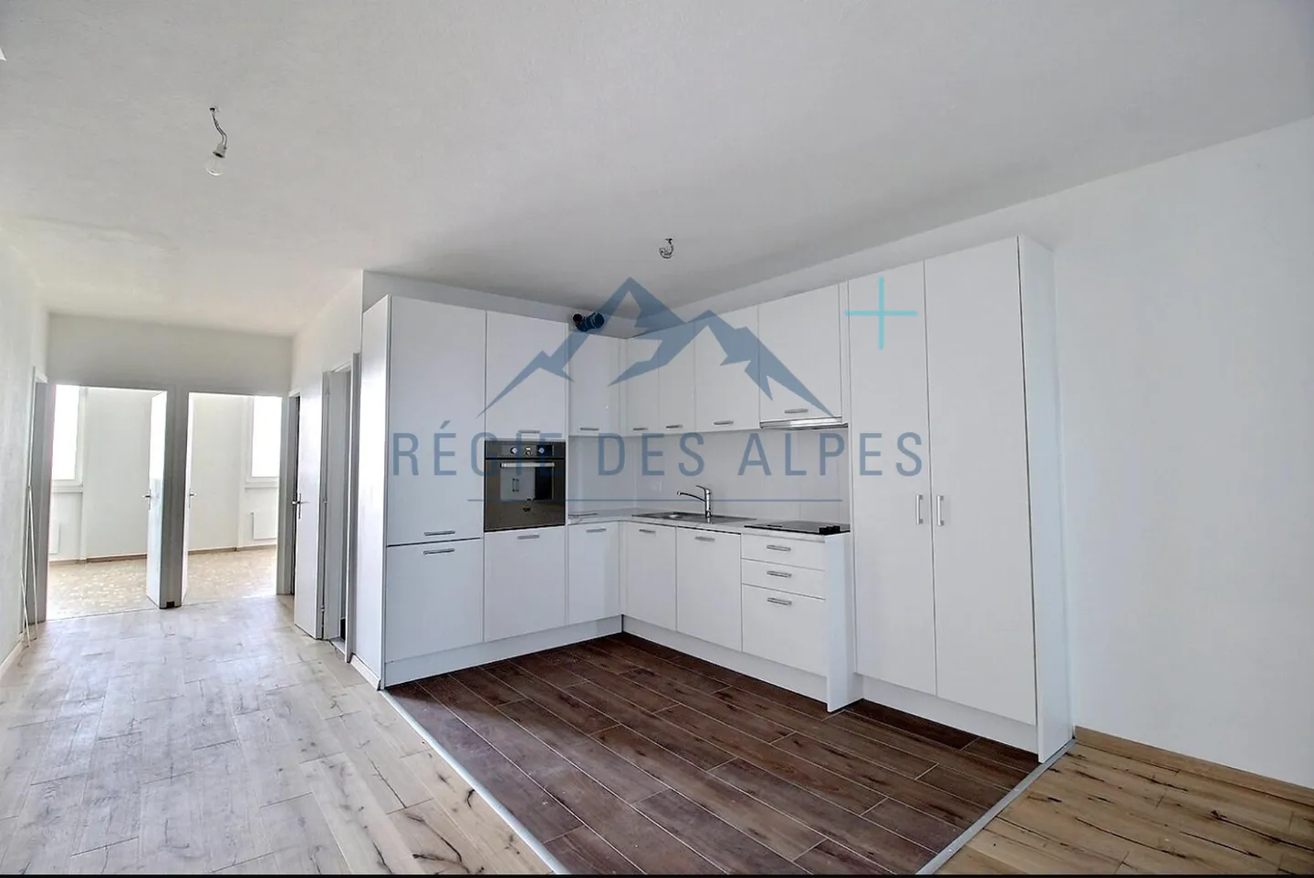Opportunité d'investissement : 6 appartements - Photo 1 sur 11