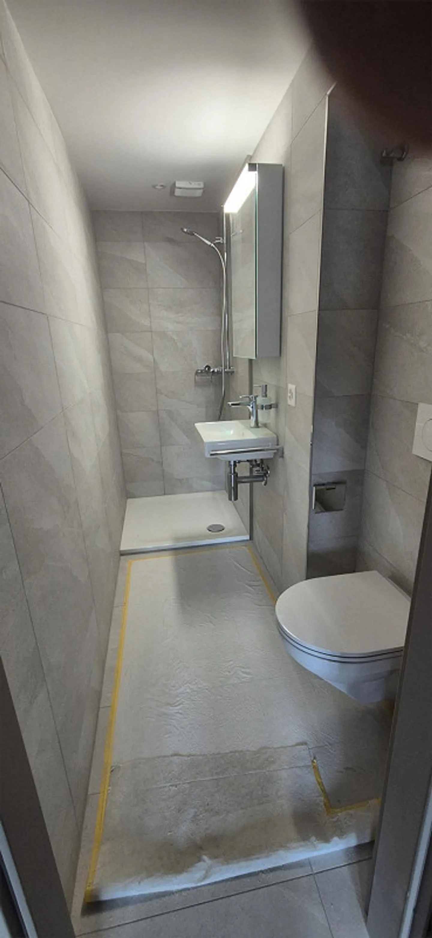 Completely renovated and spacious 4.5 room apartment with large hobby room - Photo 3 of 4