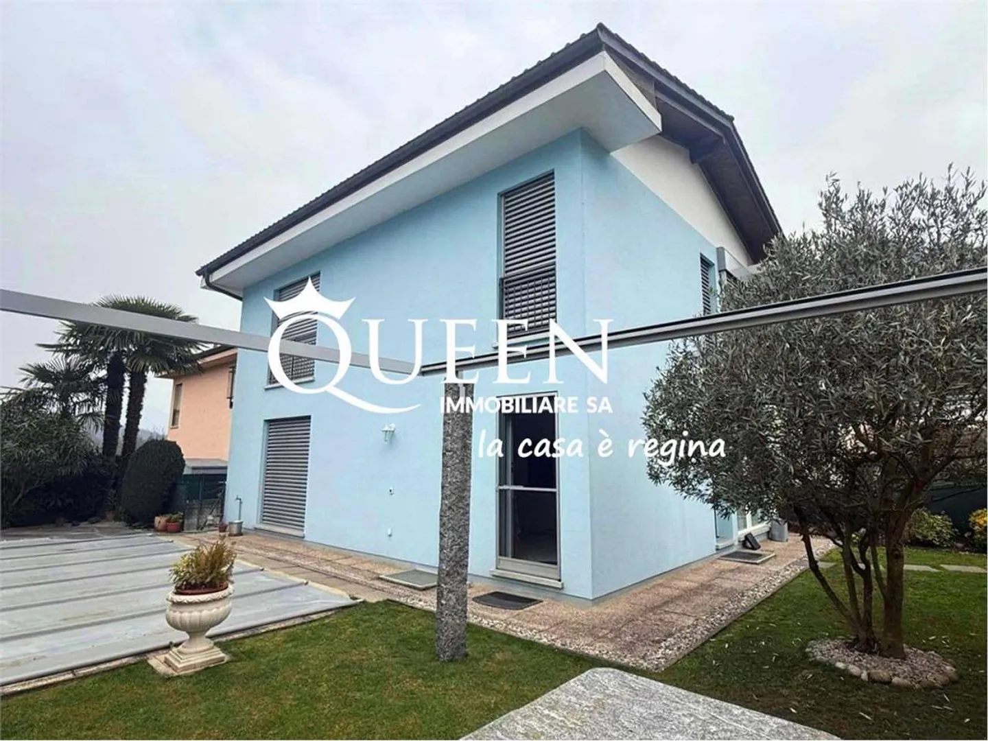 Chiasso-Seseglio: single-family villa with 5.5 rooms, pool and garden - Photo 3 of 13