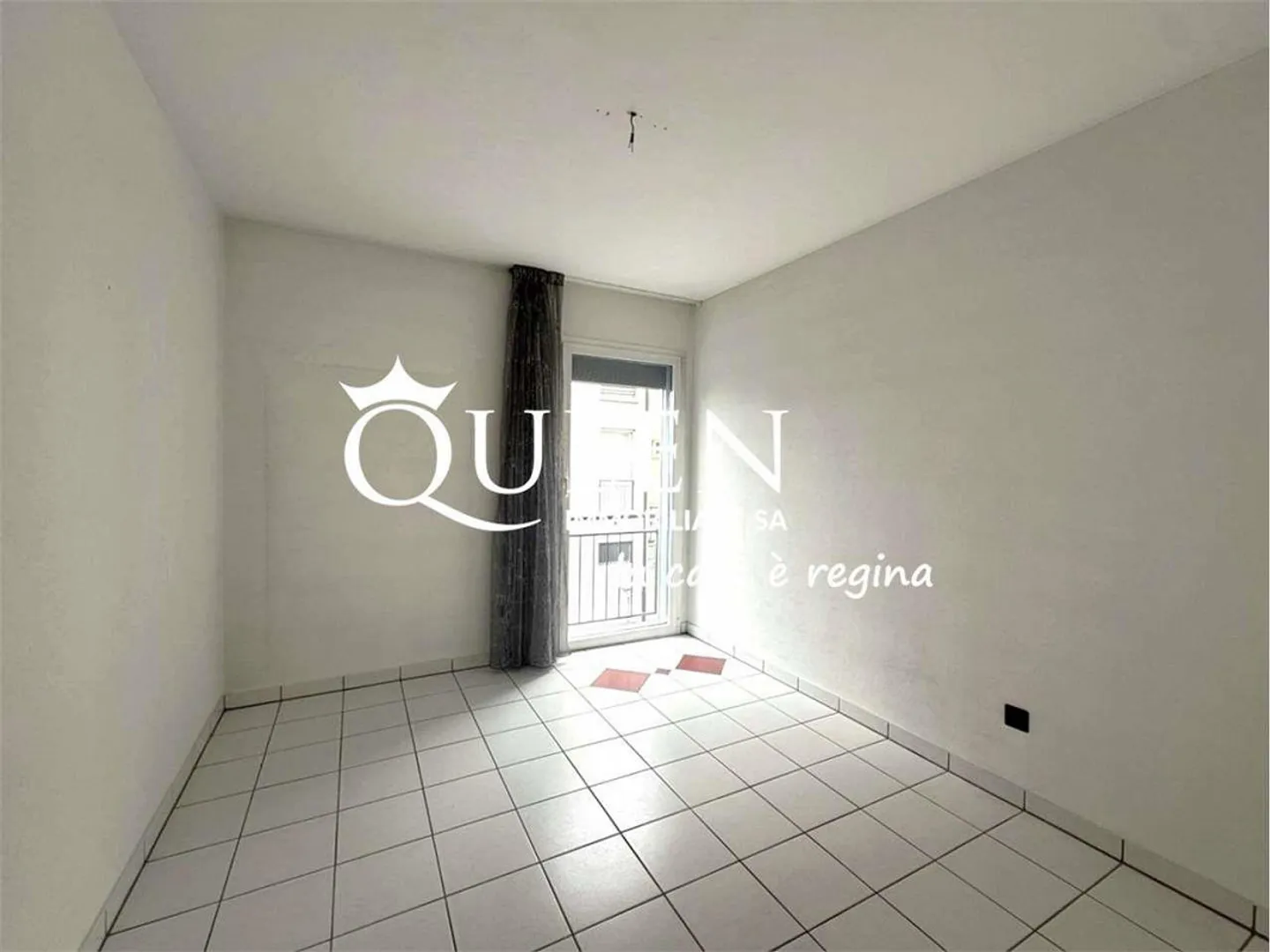 Chiasso-Seseglio: single-family villa with 5.5 rooms, pool and garden - Photo 10 of 13