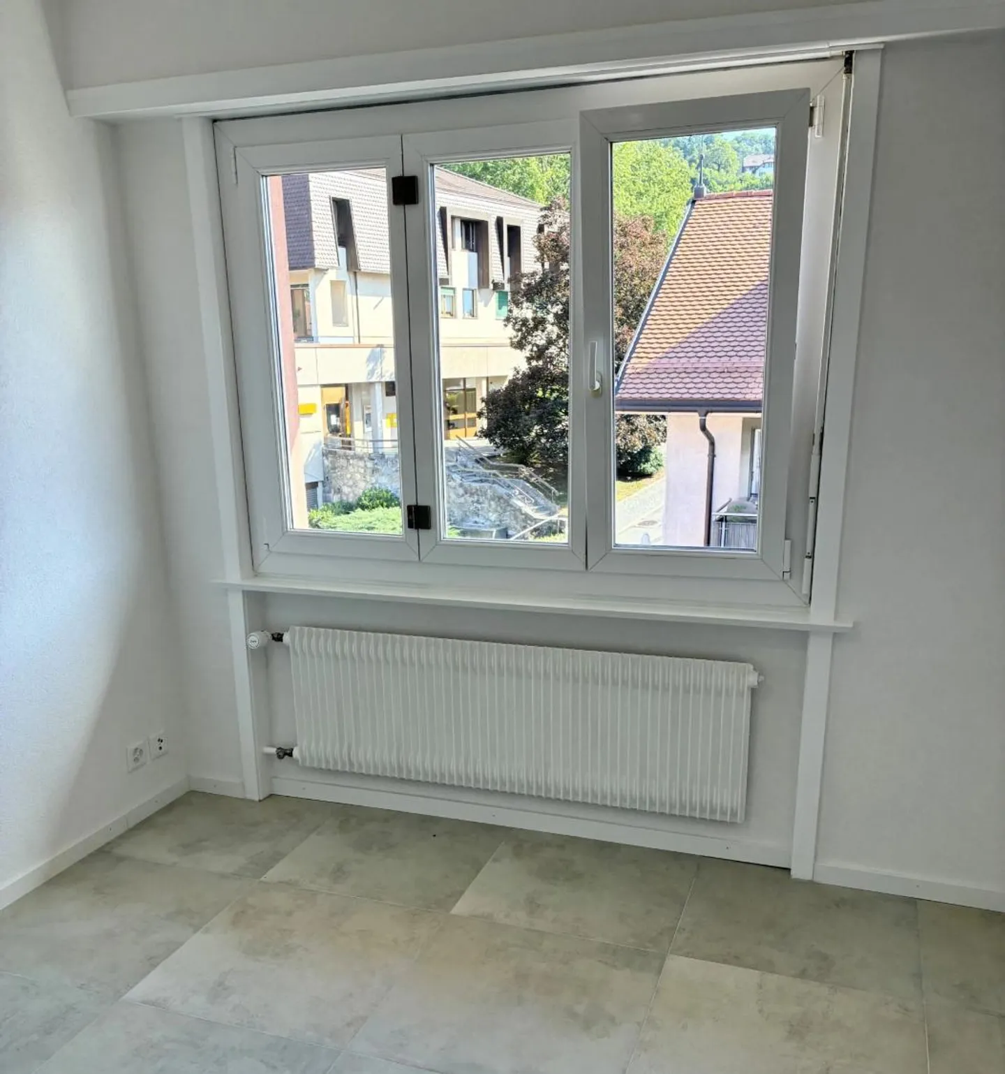 Bel appartement d'une pièce, à quelques pas de toutes les commodités. - Photo 1 sur 4