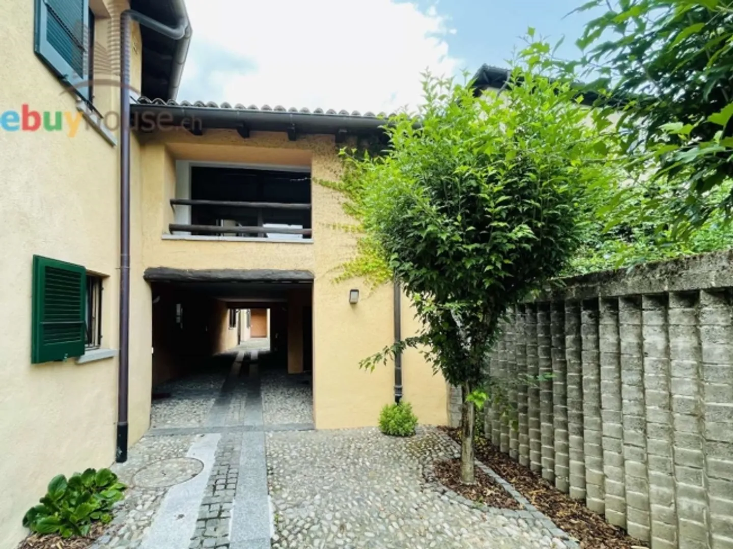 CHARM AND RELAXATION IN AN OLD FARMHOUSE - Photo 2 of 9