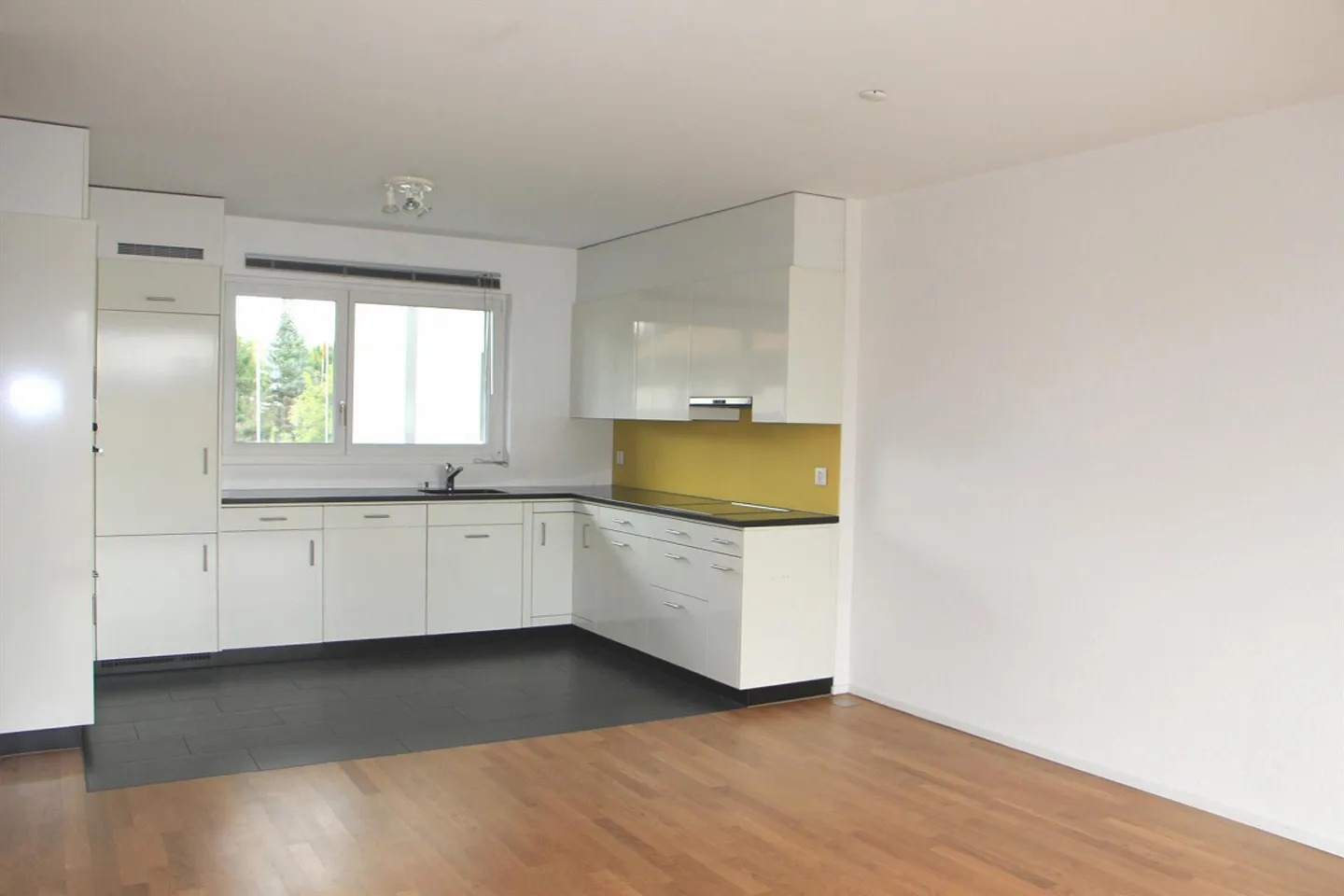 Modernes Apartment in Kreuzlingen - Foto 2 von 6