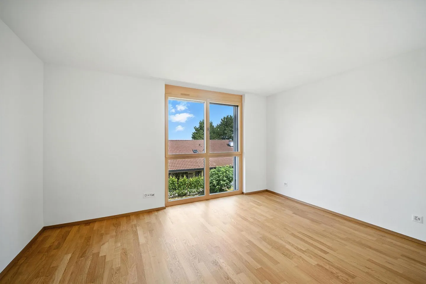 Quality of Living at Its Best - Living with Lake View and Style, Salenstein - Photo 9 of 14