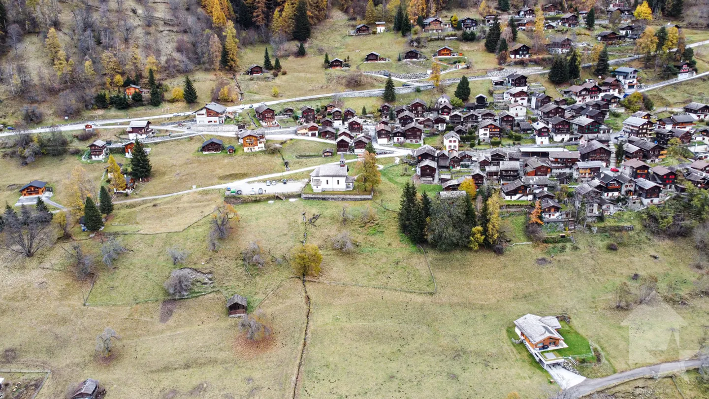 Splendide parcelle constructible avec vues sur les montagnes - Photo 8 sur 9