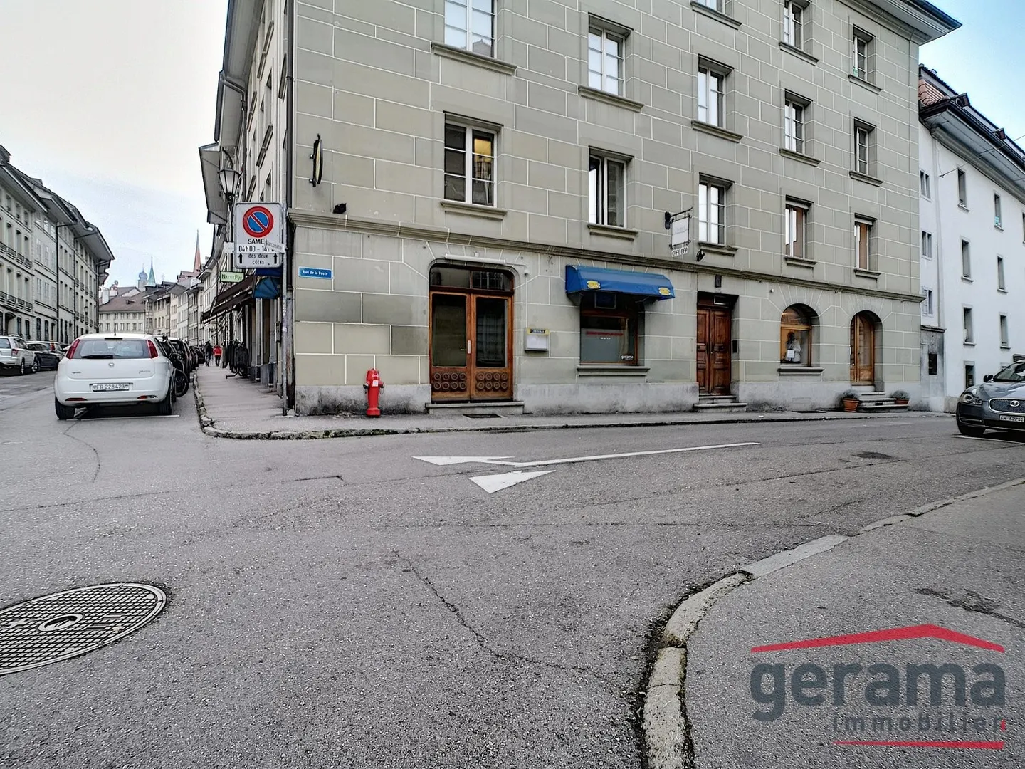 Spazio commerciale in affitto con vetrina - Foto 2 di 6