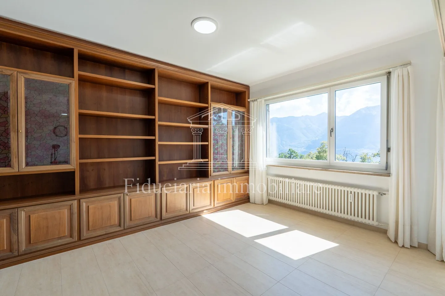 LOCARNO MONTI - Casa plurifamiliare con vista lago e giardino - Foto 6 di 12