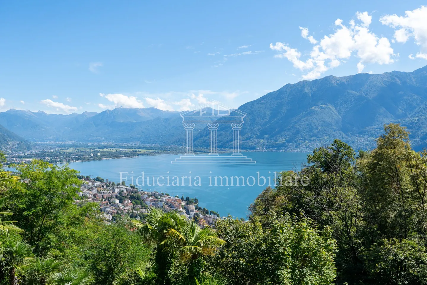 LOCARNO MONTI - Casa plurifamiliare con vista lago e giardino - Foto 2 di 12