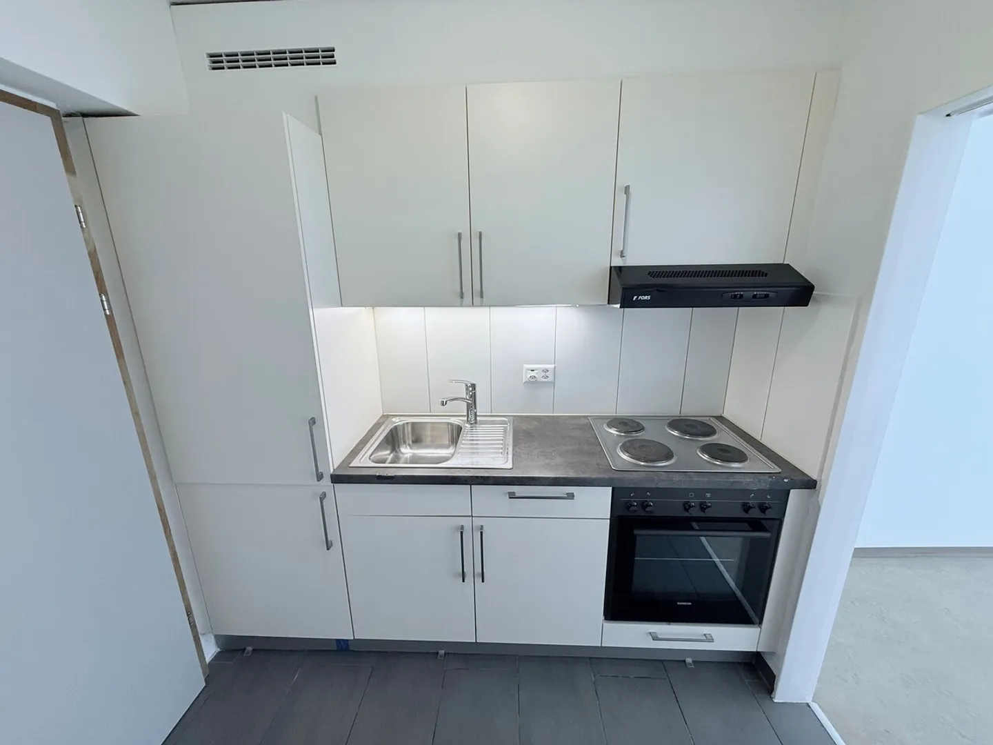 1-room studio on the 3rd floor No. 12 - Photo 5 of 5