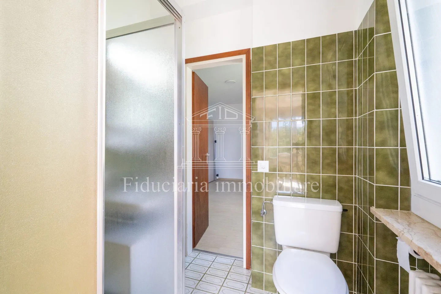 LOCARNO MONTI - Casa plurifamiliare con vista lago e giardino - Foto 12 di 12