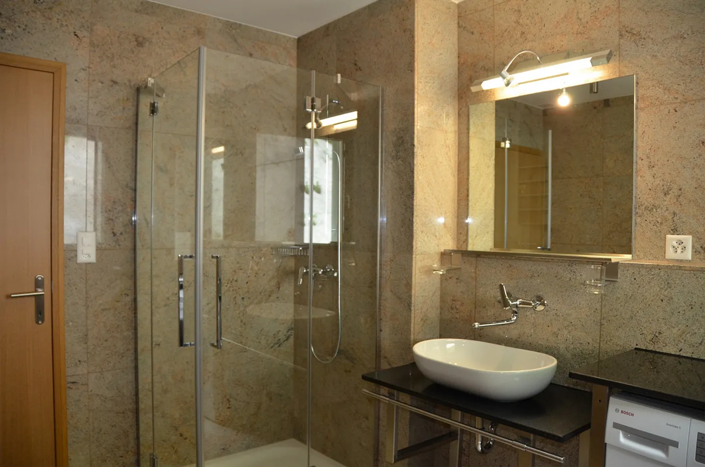 Luxuswohnung mit Aussicht - Foto 8 von 14