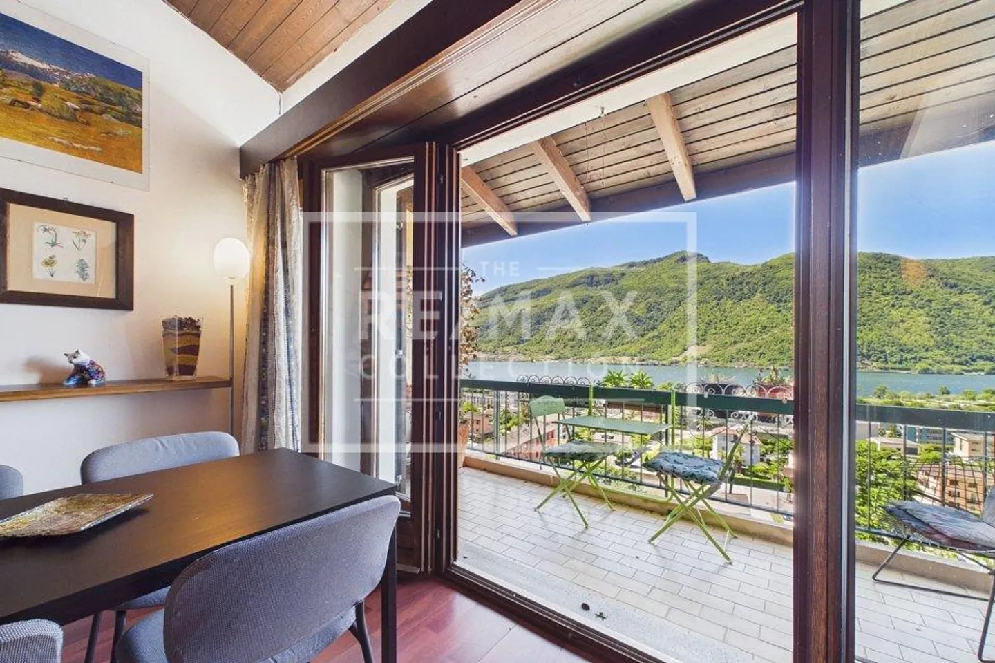 A true gem with lake view - Photo 6 of 13