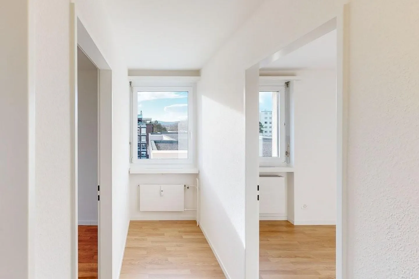 Apartment with beautiful view over Therwil - Photo 8 of 12