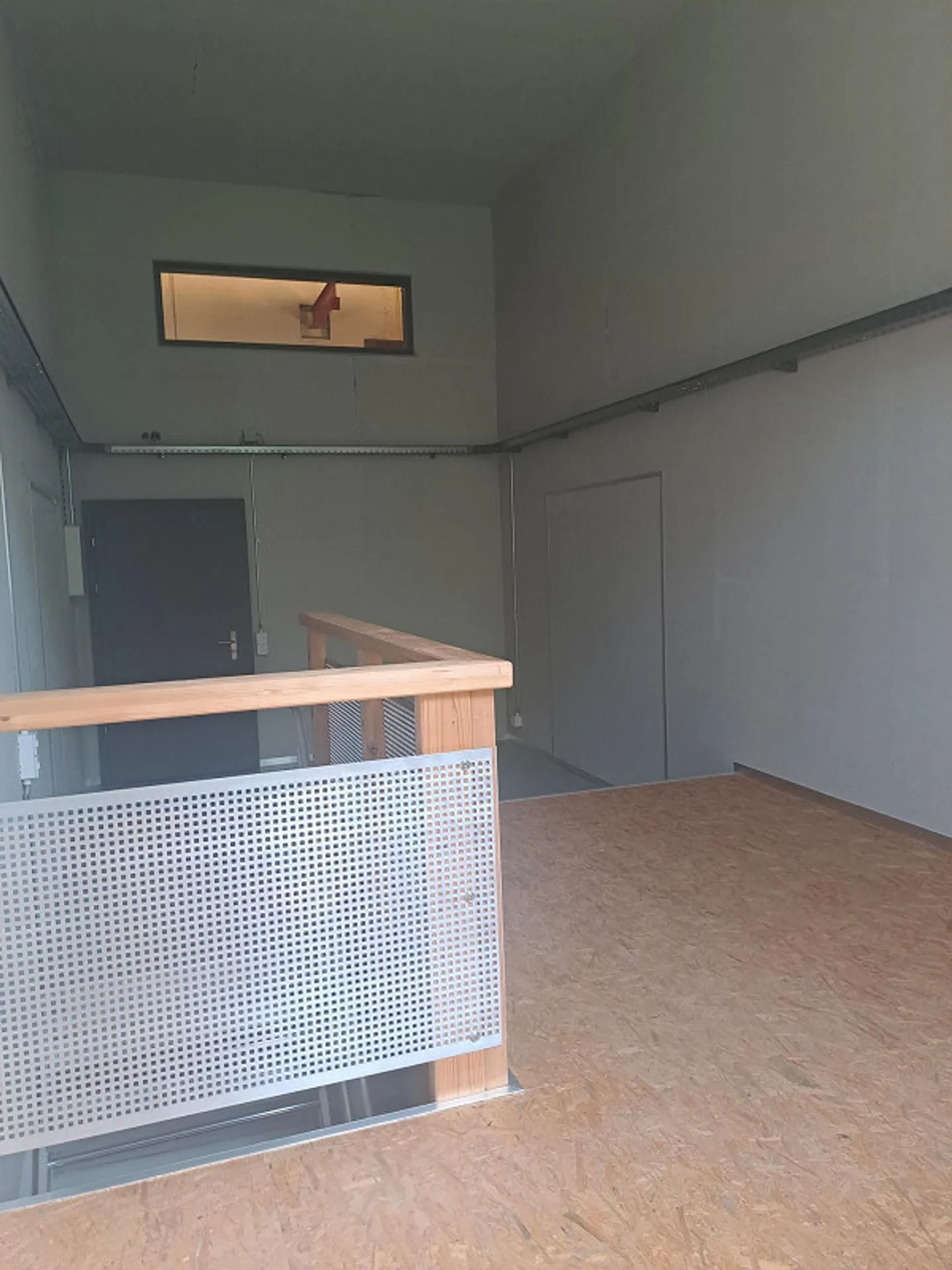 Compressor Studio - Photo 2 of 7