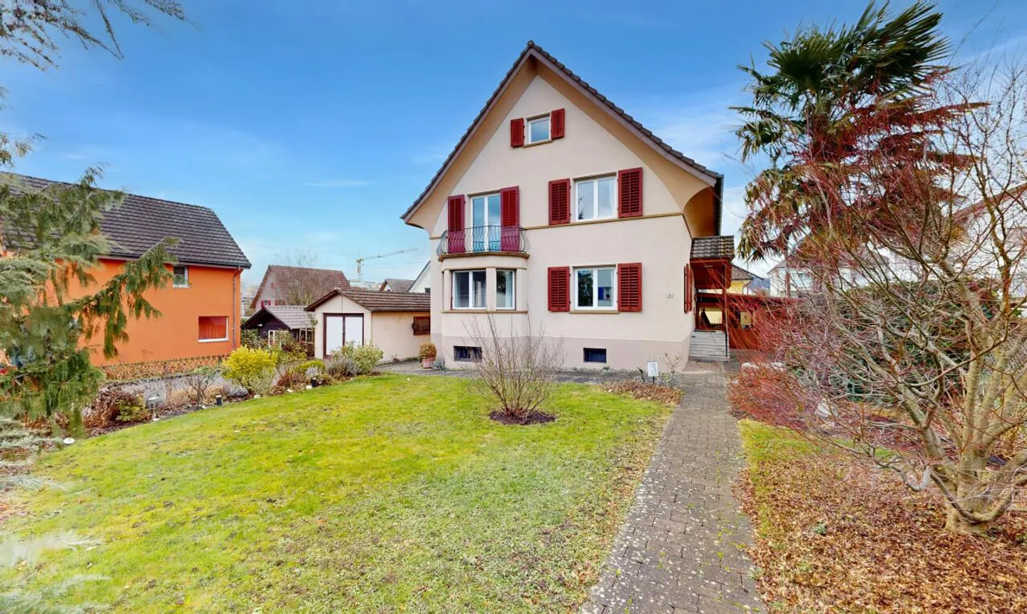 Casa di 4 stanze con potenziale di sviluppo in una posizione tranquilla ma centrale - Foto 10 di 11