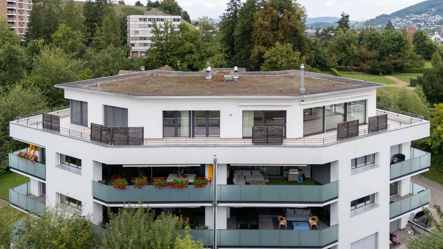 Attika 5.5-Zimmer-Wohnung mit grosszuegiger Terrasse in Liestal - Foto 1 von 10