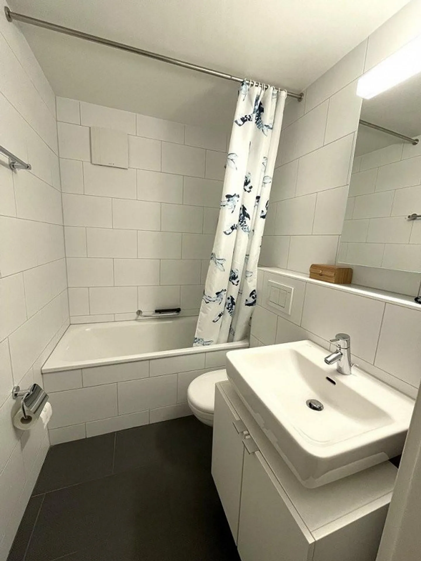 Hell & modern at Gesellschaftsstrasse - Photo 9 of 9