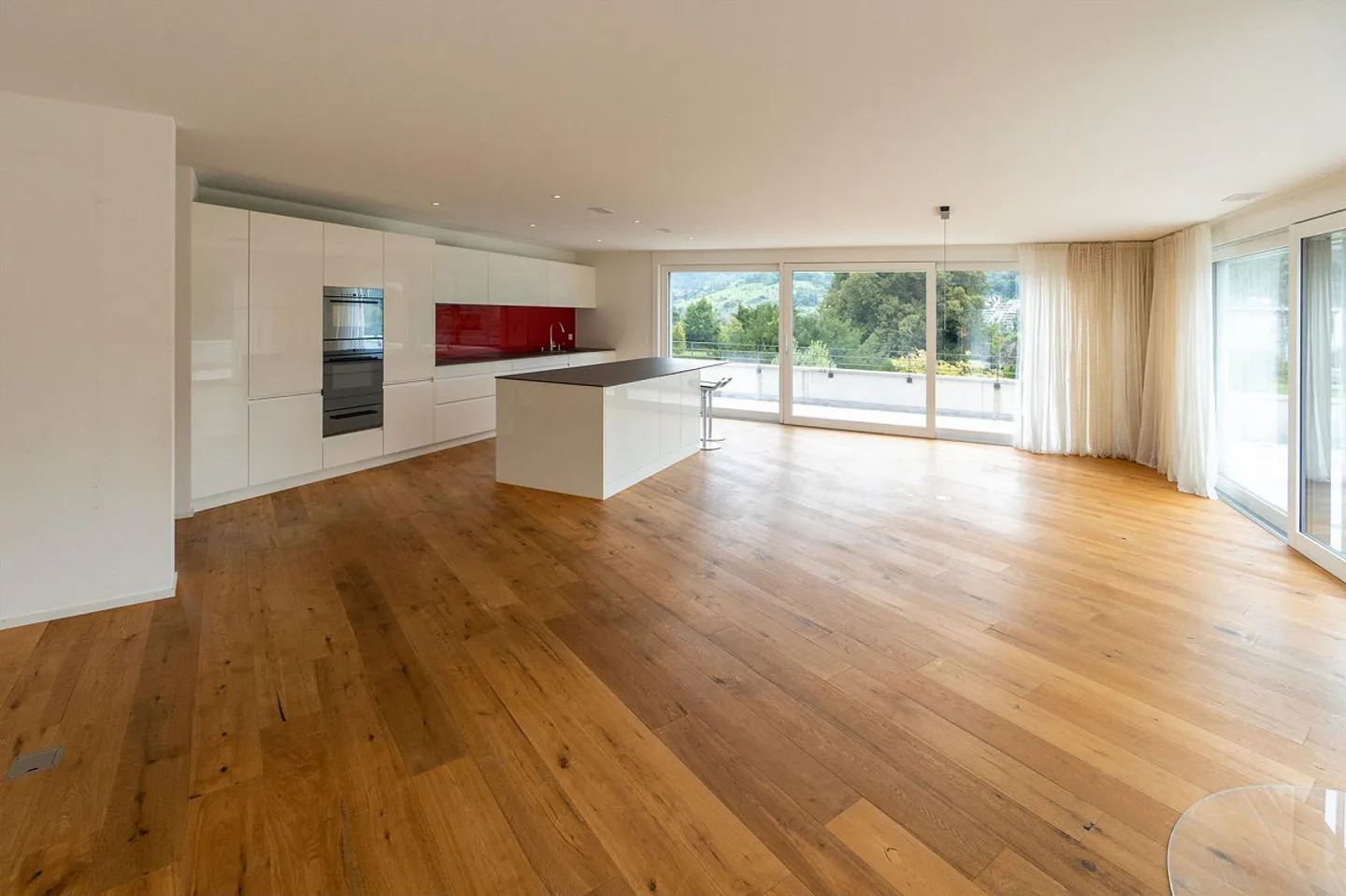 Attika 5.5-Zimmer-Wohnung mit grosszuegiger Terrasse in Liestal - Foto 3 von 10