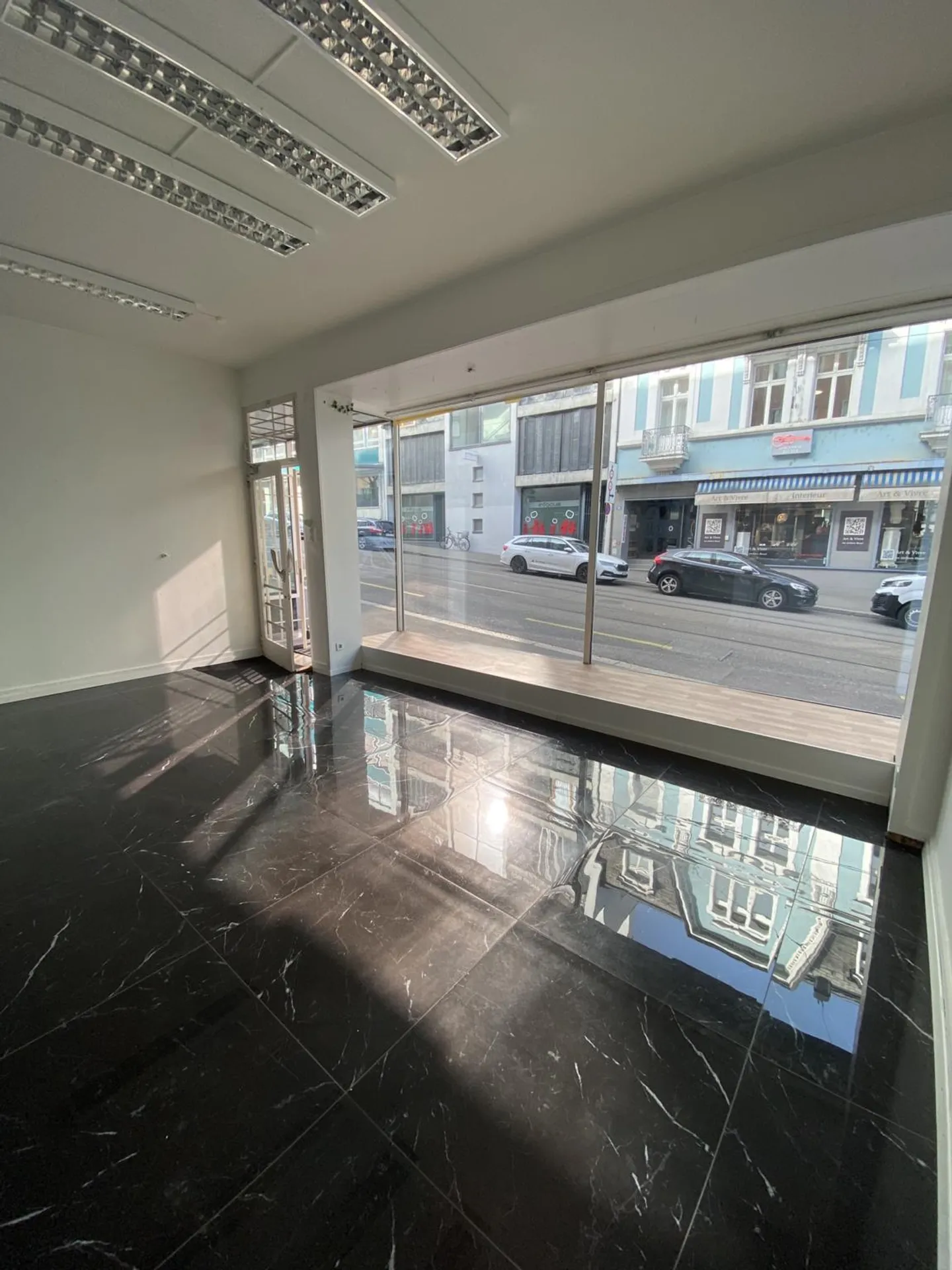 Zentrale Ladenfläche zu Vermieten - Foto 5 von 9