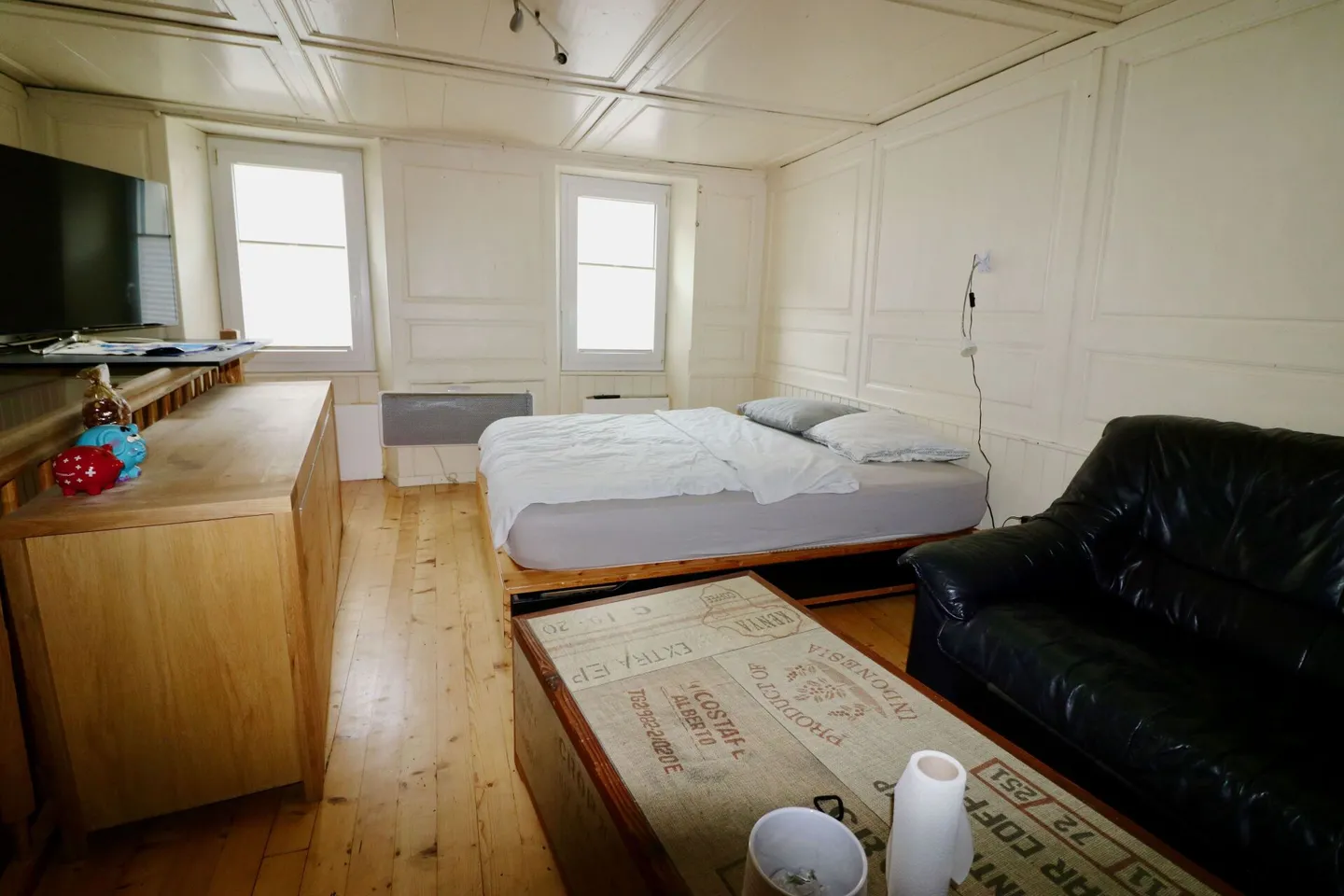 In the heart of the Old Town of Martigny, a very beautiful family house, full of charm, with 5.5 rooms, ideal as a family home or guesthouse. - Photo 11 of 13