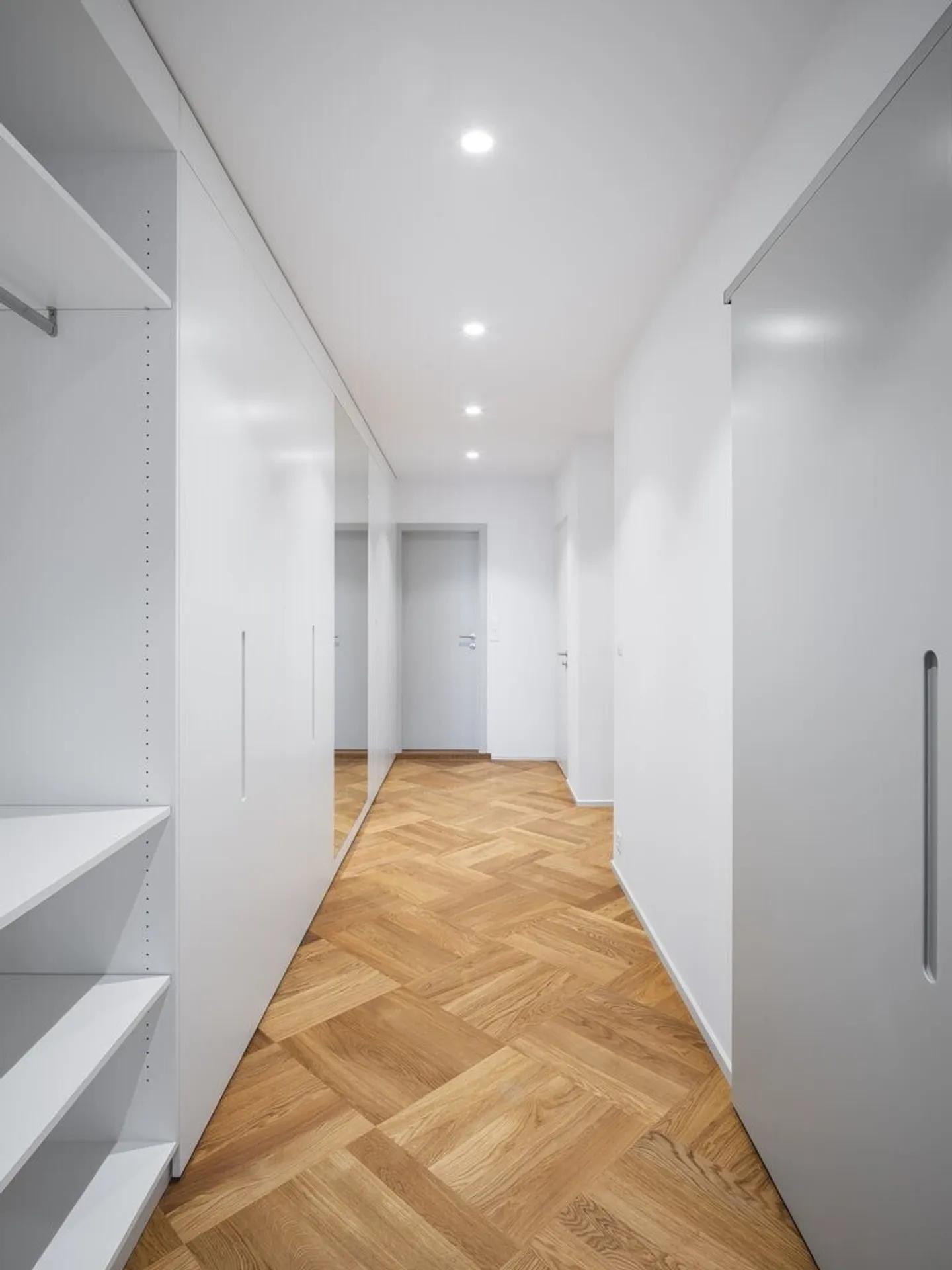 Renovated Apartment in City Center - Photo 4 of 7