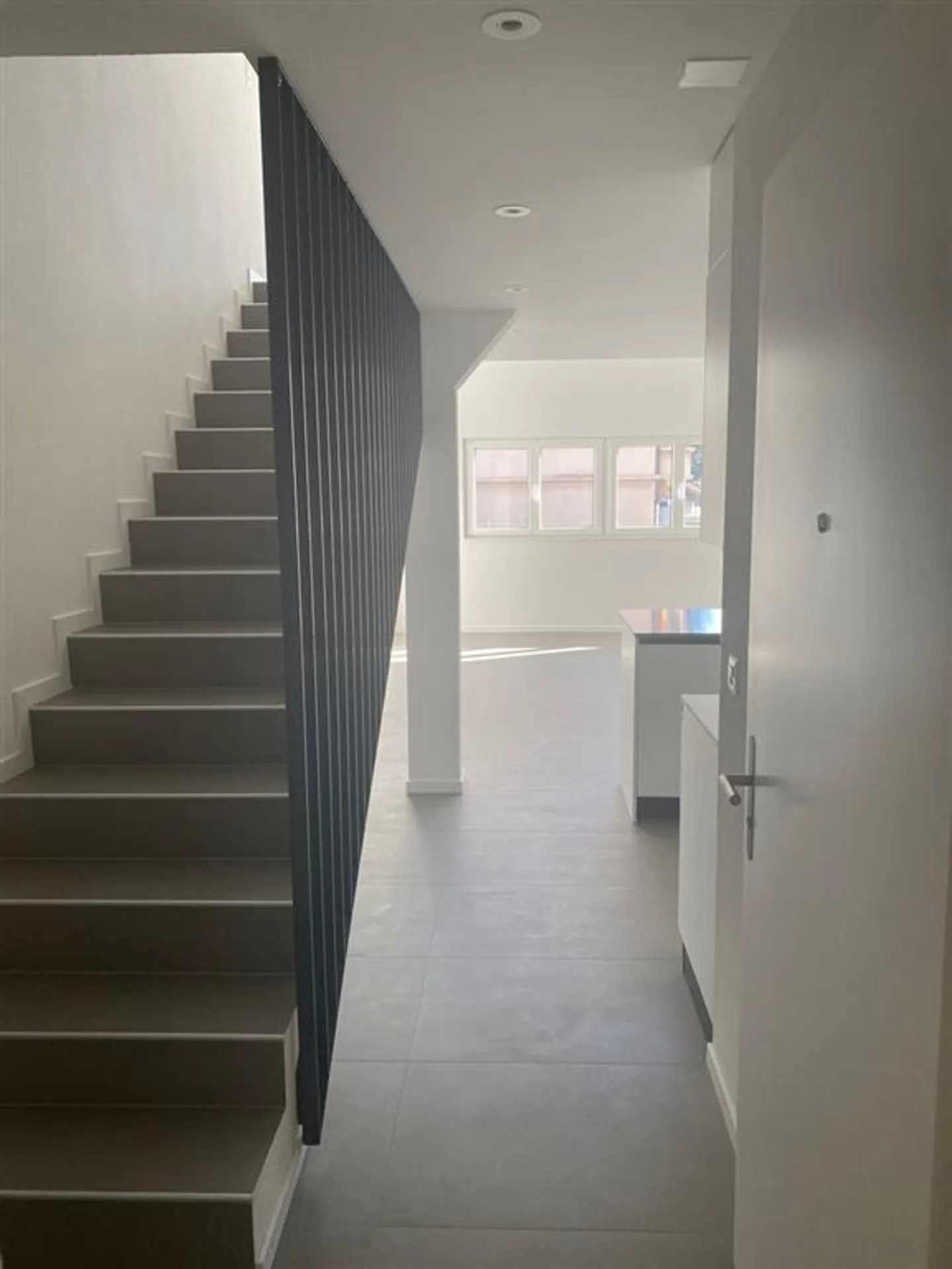 Modernes Duplex mit offener Küche - Foto 4 von 7