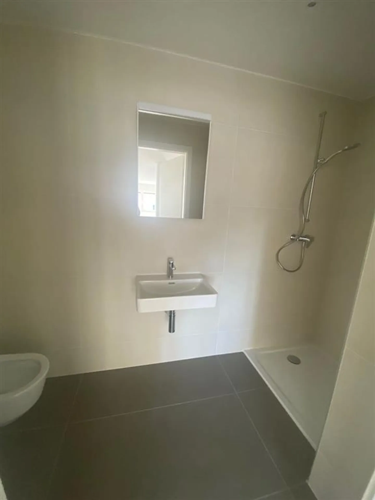 Modernes Duplex mit offener Küche - Foto 6 von 7
