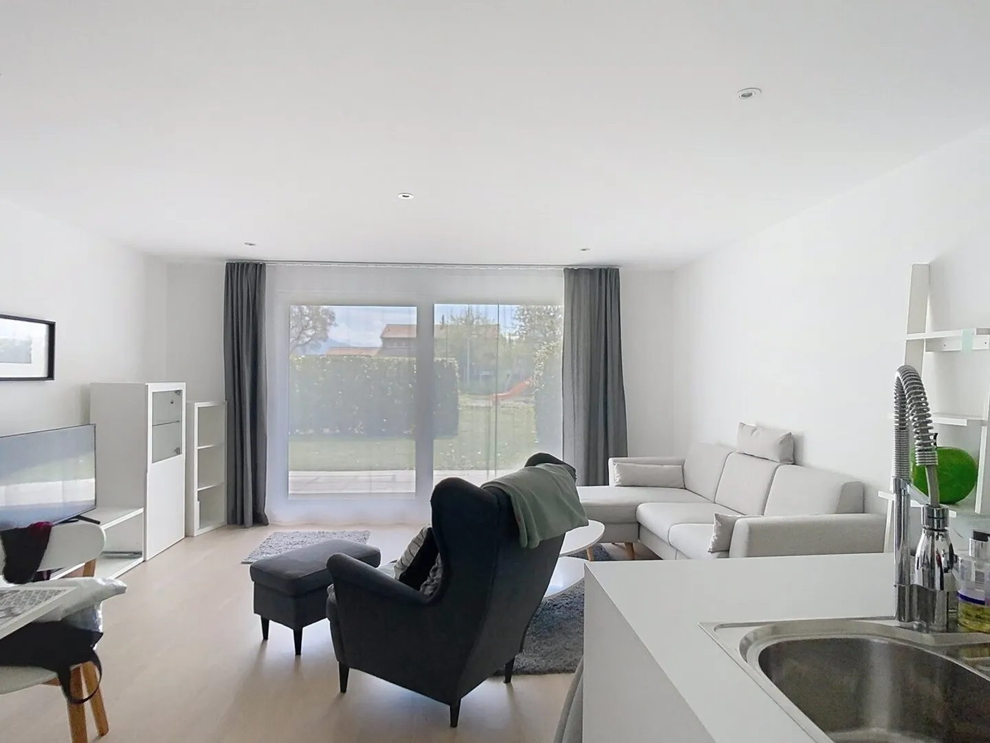 Appartamento al Piano Terra Incantevole - Foto 2 di 8