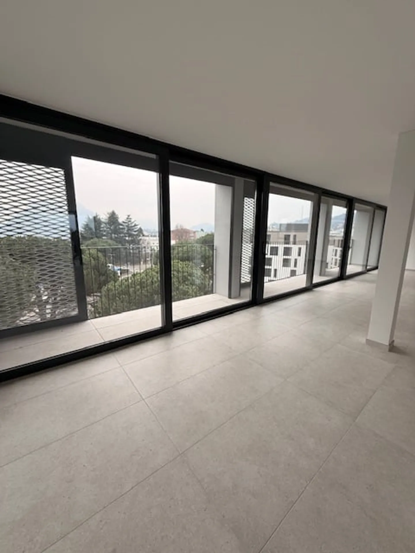 Helles Penthouse in Lugano - Foto 4 von 15