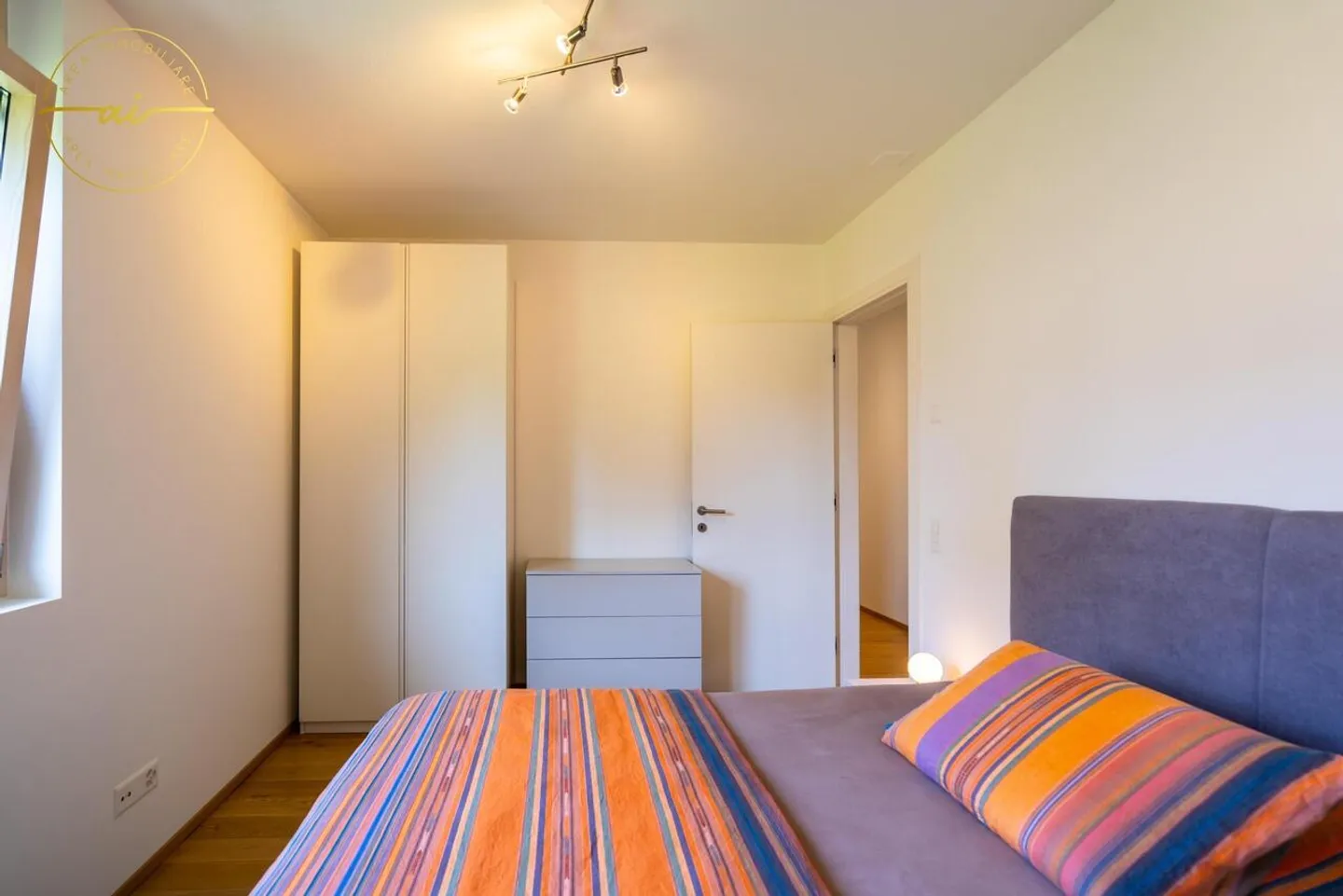 MODERNES UND HELLER PENTHOUSE 3.5 ZIMMER MIT PANORAMATERRASSE - Foto 13 von 13