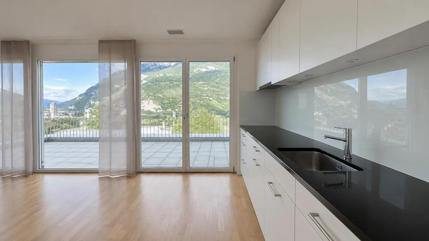 3.5-Zimmerwhg. Attika mit Dachterrasse und Bergpanorama - Foto 2 von 17