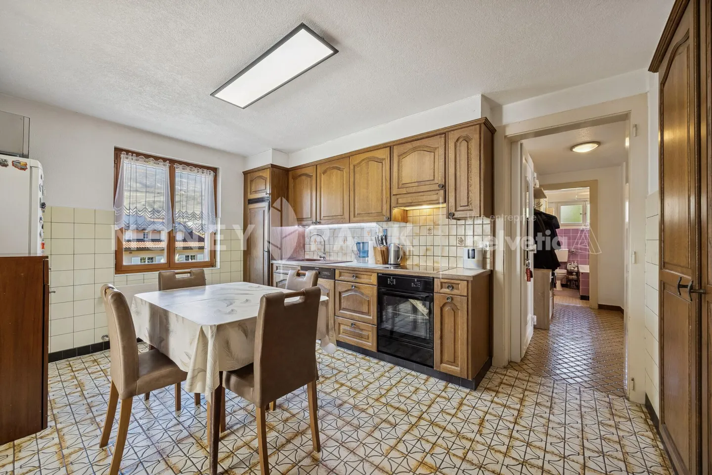 Villa avec Deux Appartements Indépendants - Photo 2 sur 14