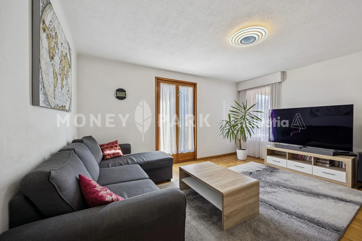 Villa avec Deux Appartements Indépendants - Photo 4 sur 14