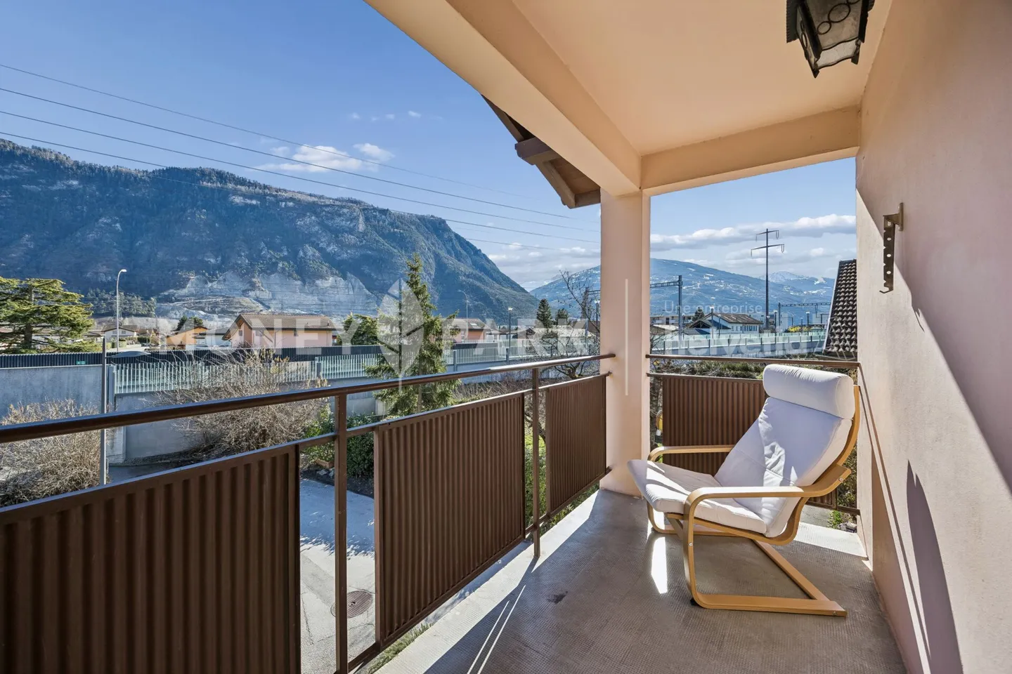 Villa avec Deux Appartements Indépendants - Photo 7 sur 14