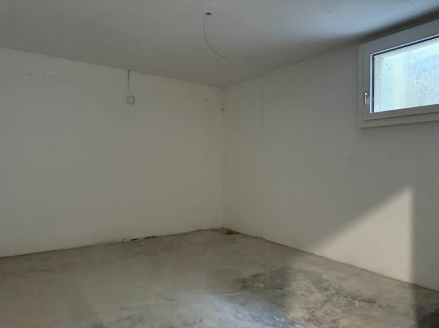 New Available Room with Window for Sale - Photo 2 of 5