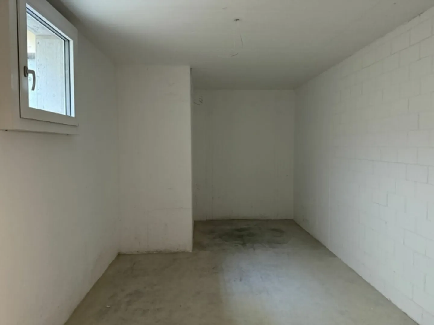 New Available Room with Window for Sale - Photo 3 of 5